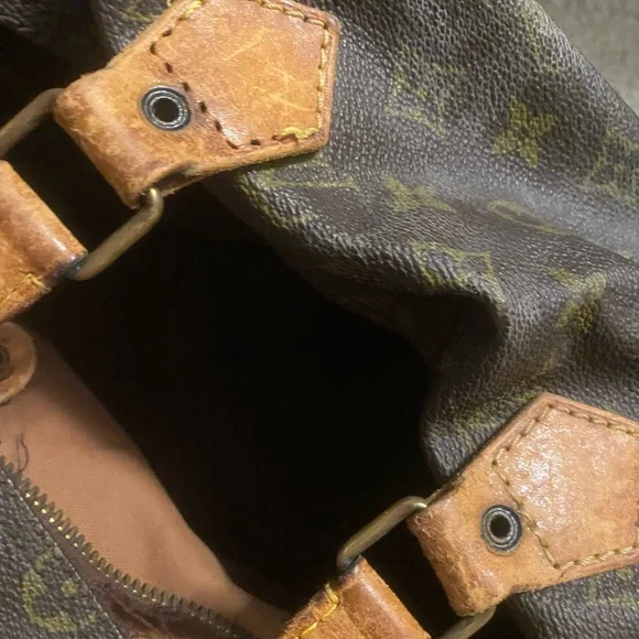 Authentic revamped Louis Vuitton - Picture 4 of 6